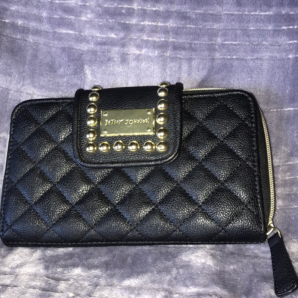 Betsey Johnson wallet 💋